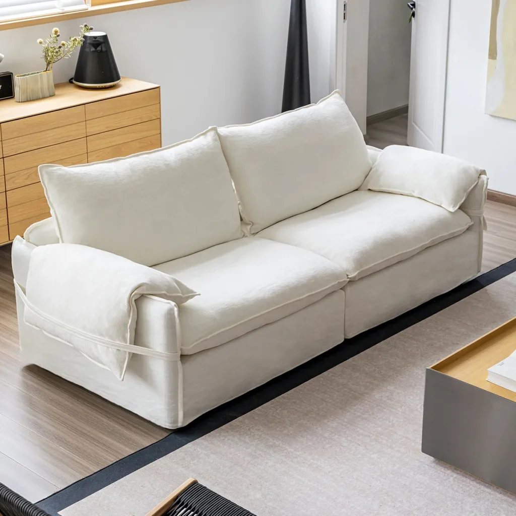 韓国風の部屋に合わせやすい折り耳アームクッションソファ
